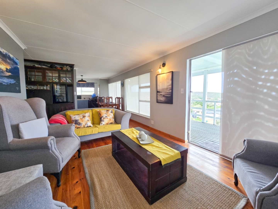 4 Bedroom Property for Sale in Stilbaai Wes Western Cape